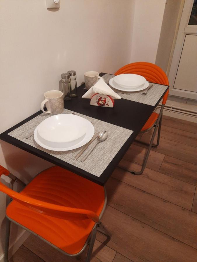 Lyra Apartment Sfântu Gheorghe Exterior foto